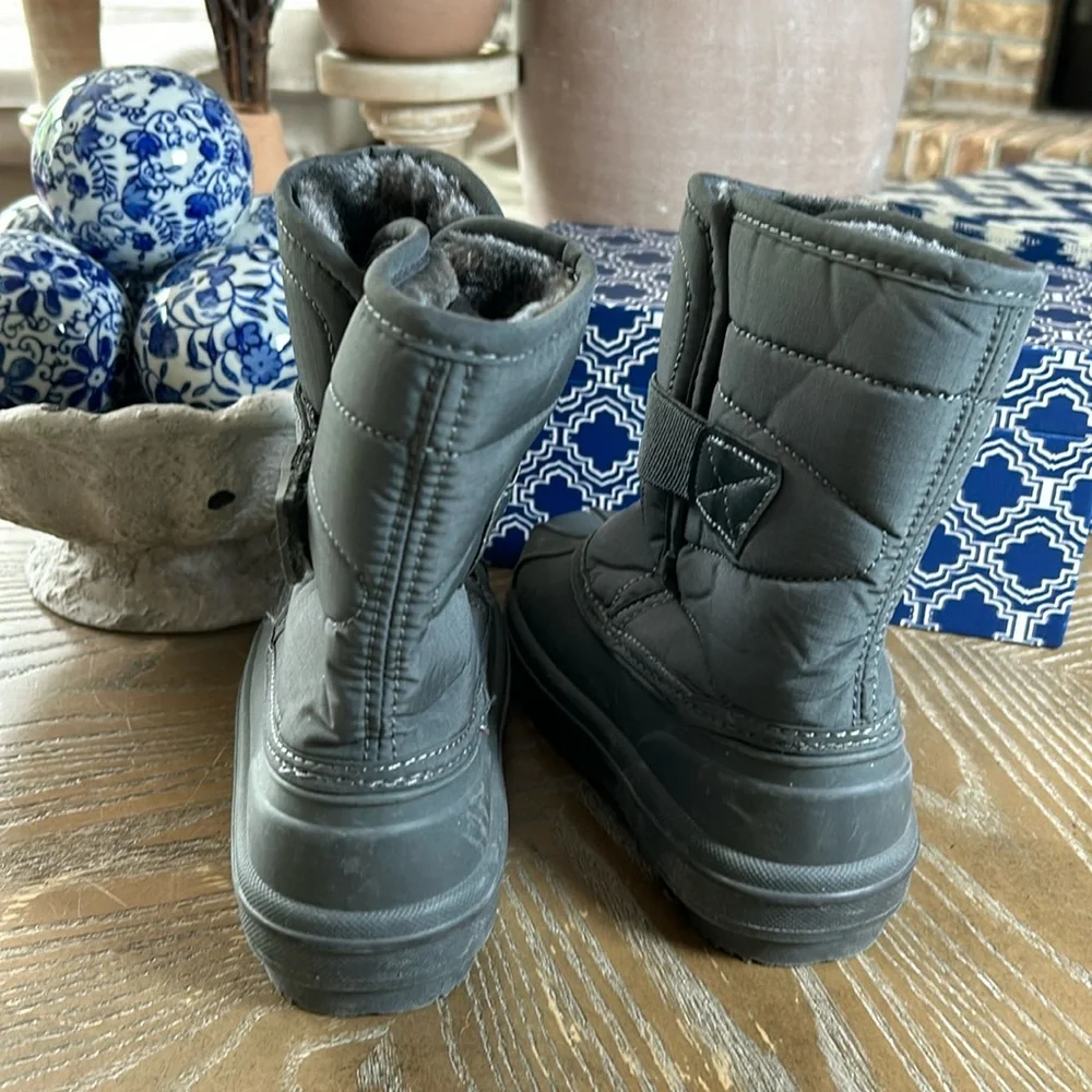Little Boys Charcoal Gray Sweater Winter Faux Fur  Lined Snow Boots